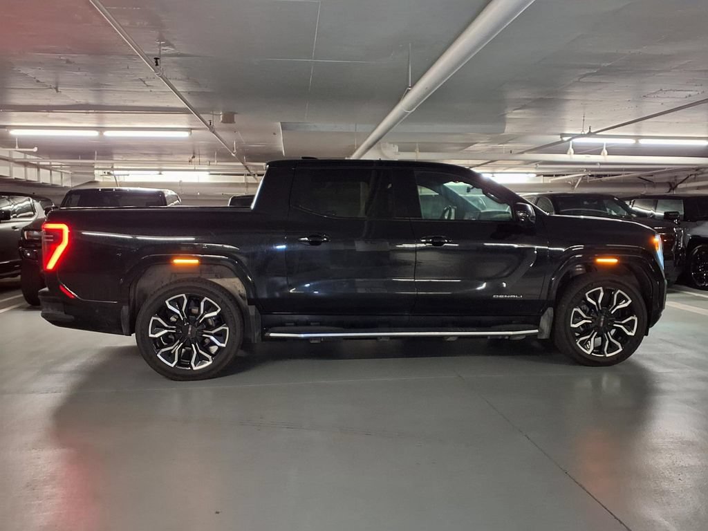 Certified 2026 GMC Sierra EV Denali AWD/4WD image 23