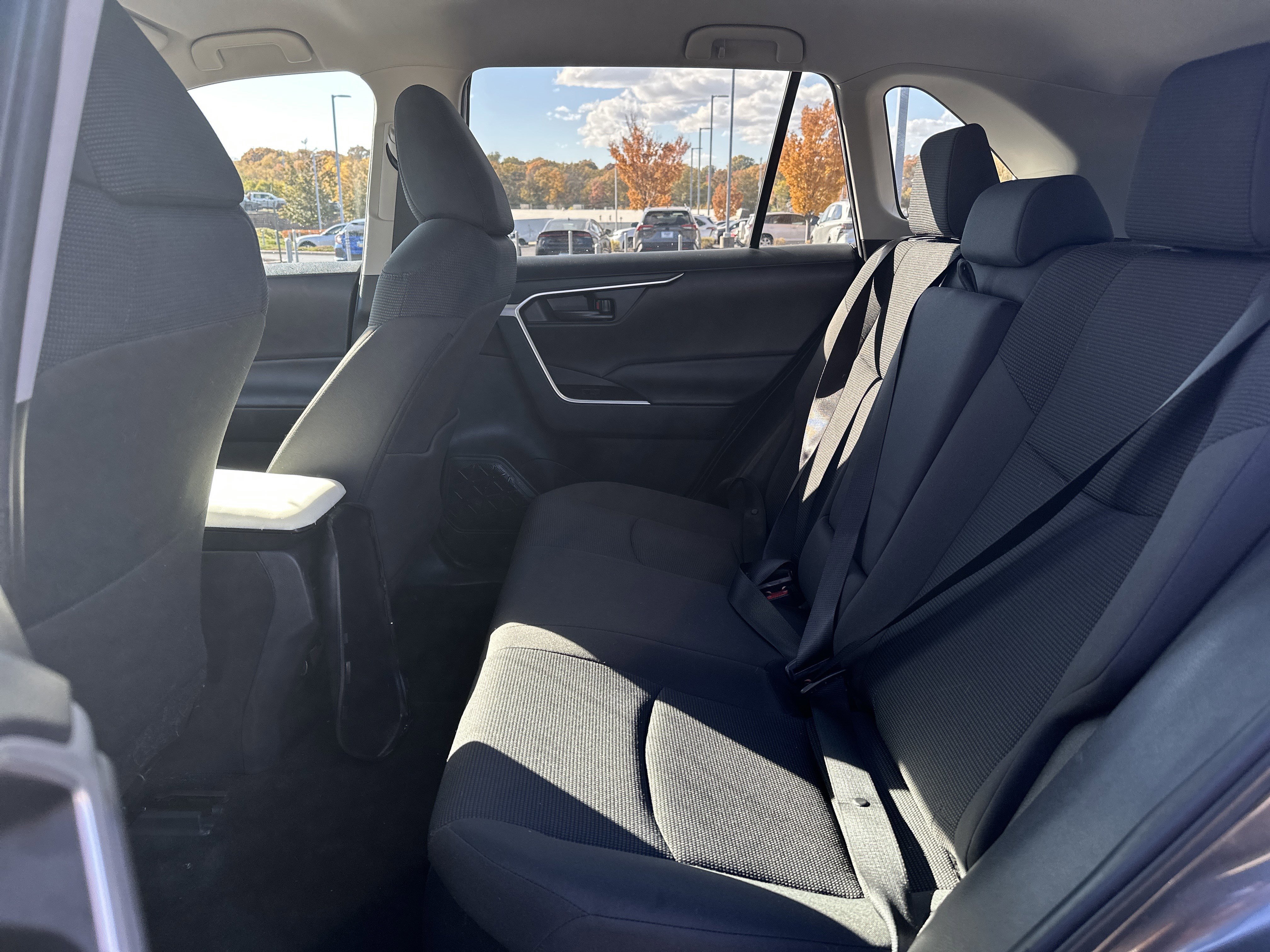 Certified 2021 Toyota RAV4 LE image 27