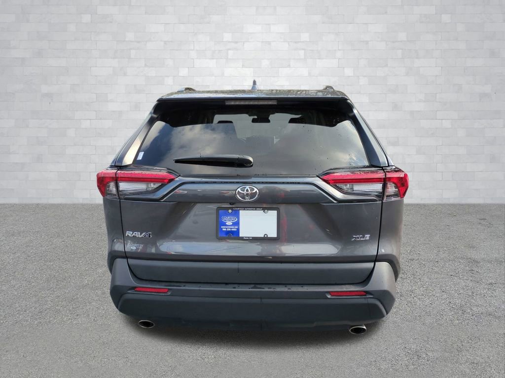 Used 2024 Toyota RAV4 XLE FWD image 6