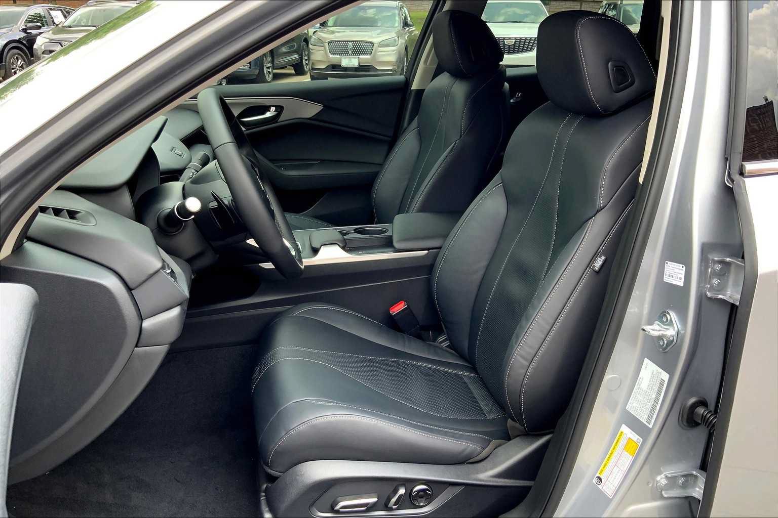 New 2025 Acura TLX w/ Technology Package FWD image 17