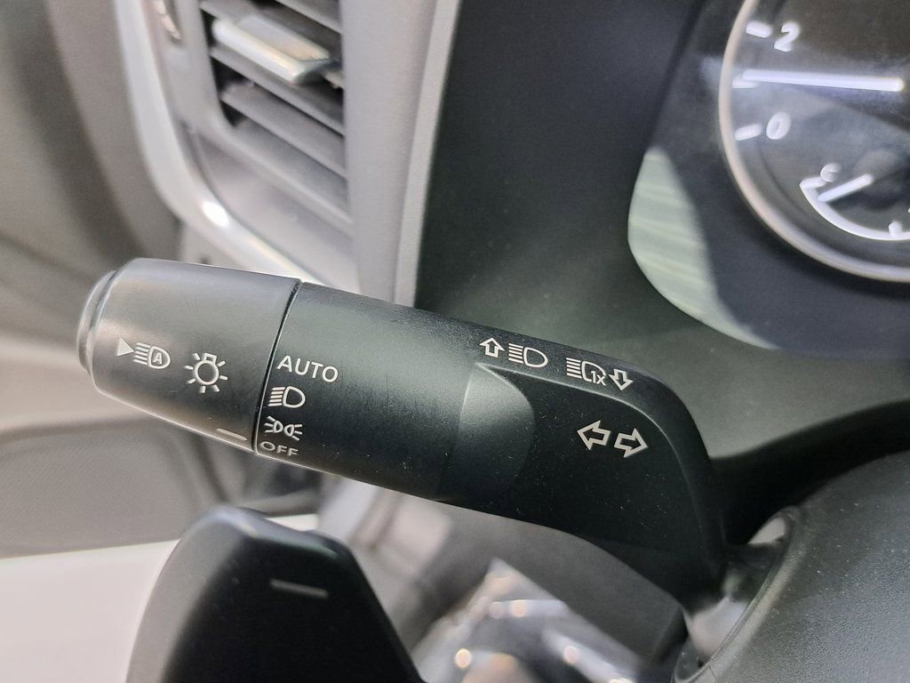 Used 2023 Nissan Rogue S image 12