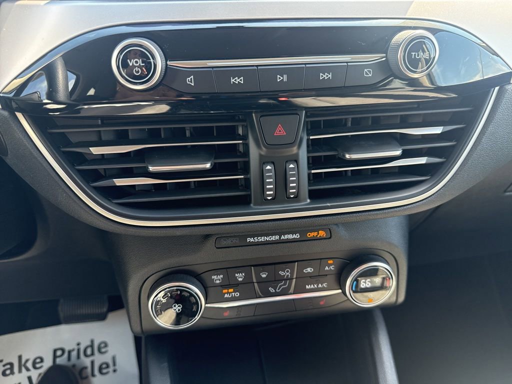 Used 2020 Ford Escape SE FWD image 39