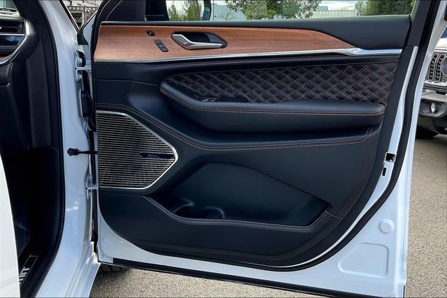 New 2025 Jeep Grand Cherokee Summit AWD/4WD image 25