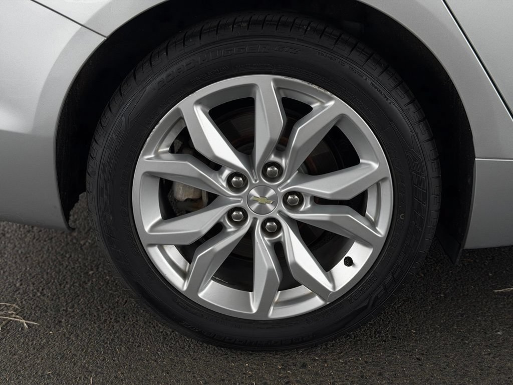 Used 2017 Chevrolet Impala LT FWD image 55