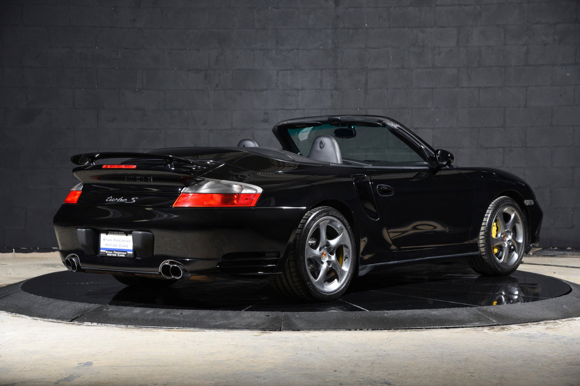Used 2005 Porsche 911 Turbo image 10