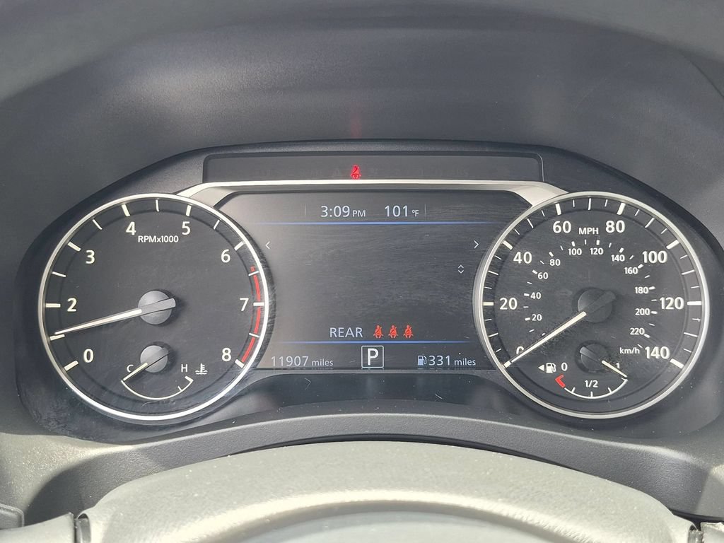 Used 2025 Nissan Altima 2.5 SV FWD image 13