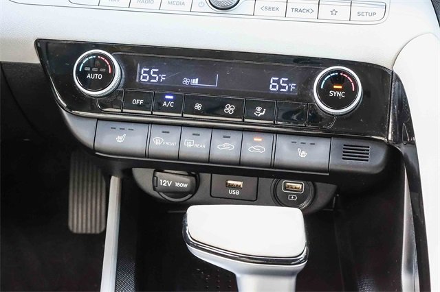 Certified 2023 Hyundai Elantra Limited image 15