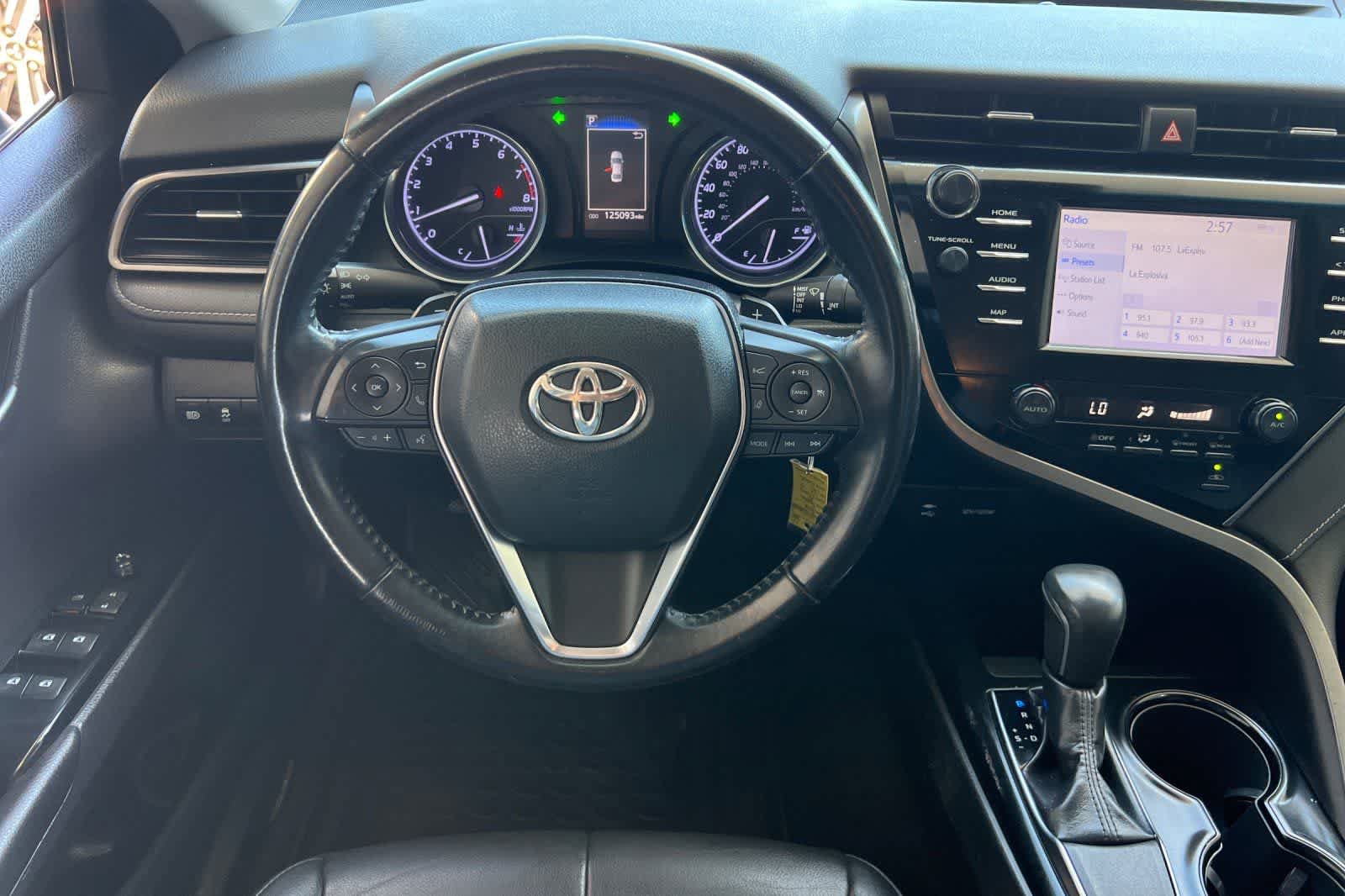 Used 2019 Toyota Camry SE FWD image 15