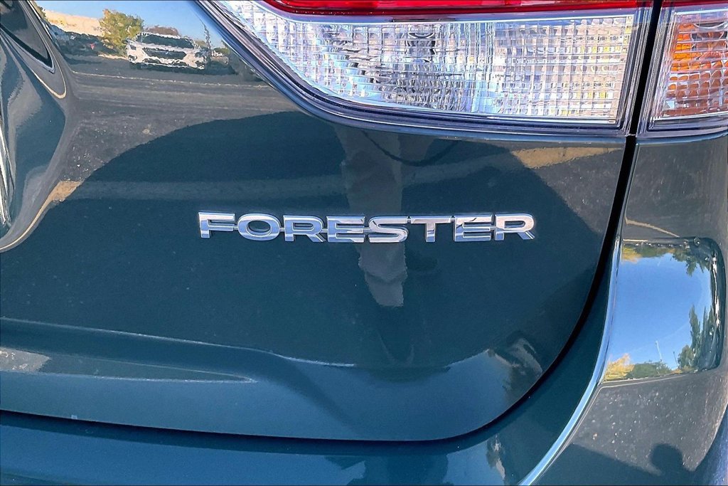 Certified 2024 Subaru Forester Premium AWD/4WD image 9