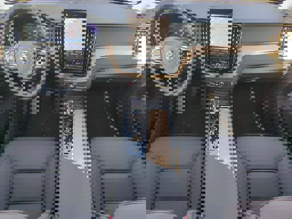 New 2026 Volvo XC60 B5 Plus w/ Protection Package Premier image 14