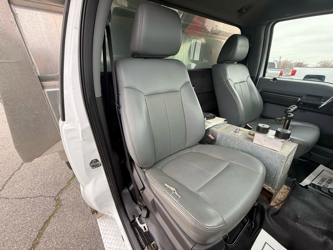Used 2011 Ford F550 4x4 Regular Cab Super Duty w/ Payload Upgrade Pkg image 24