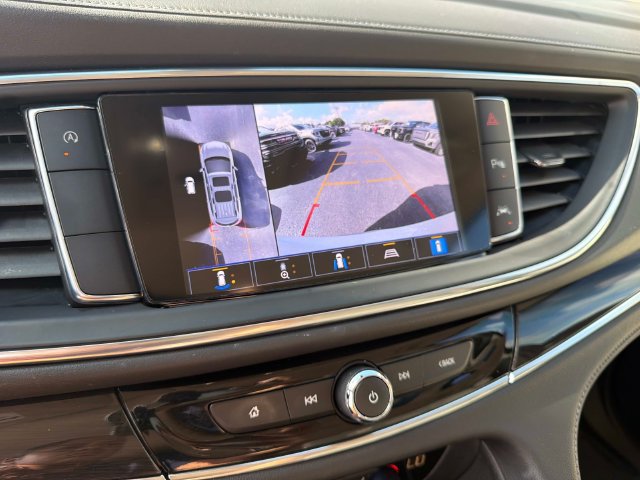 Used 2023 Buick Enclave Essence FWD image 20