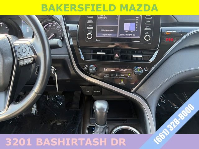 Used 2024 Toyota Camry SE image 19