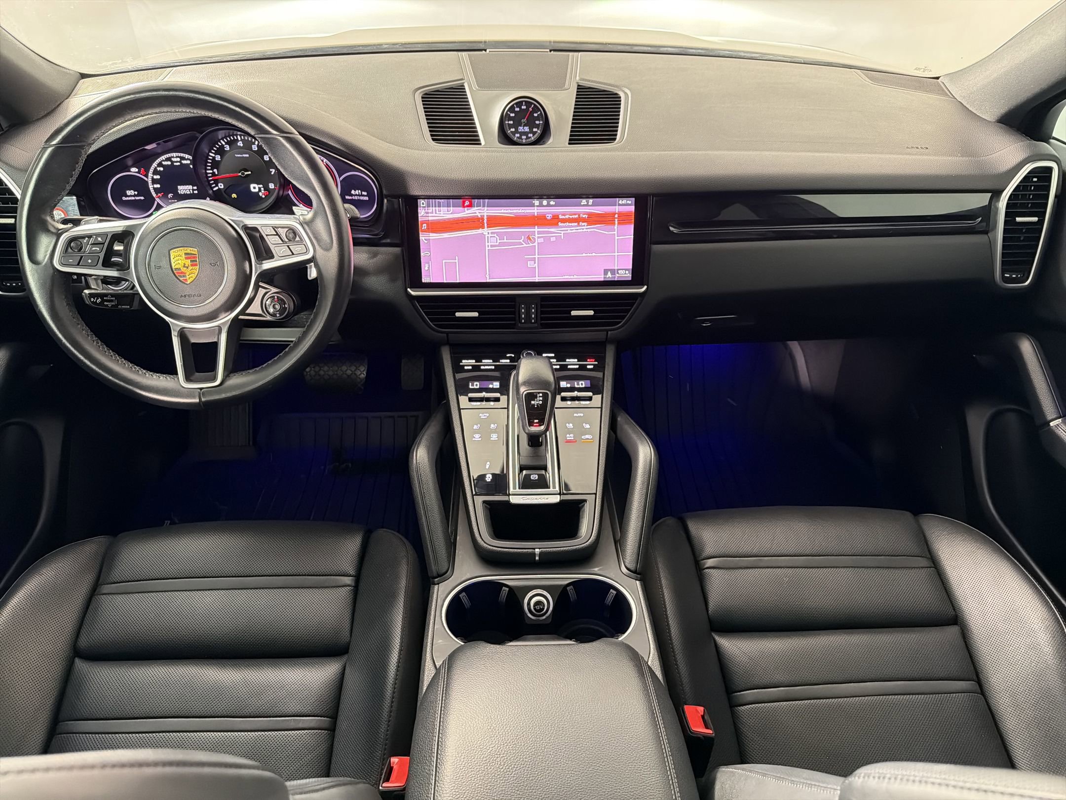 Certified 2021 Porsche Cayenne Coupe AWD/4WD image 16