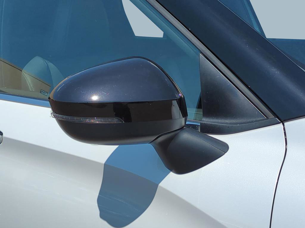 Used 2022 Mitsubishi Outlander SEL Black Edition image 11