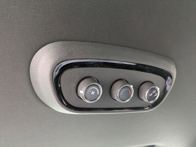 Used 2024 Dodge Durango GT image 28