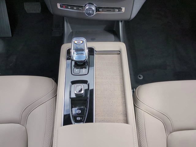 New 2026 Volvo XC90 B6 Plus AWD/4WD image 15