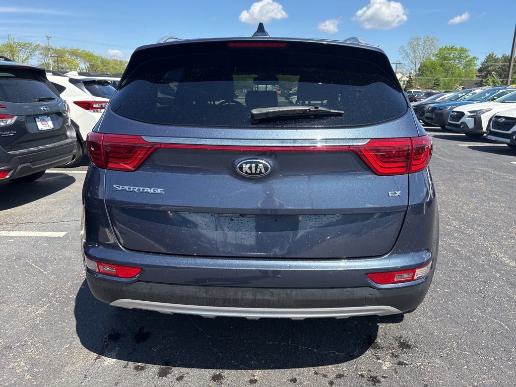 Used 2018 Kia Sportage EX w/ EX Sport Appearance Package AWD/4WD image 4