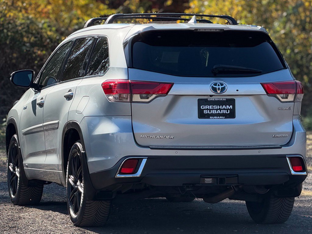 Used 2017 Toyota Highlander Limited Platinum AWD/4WD image 5