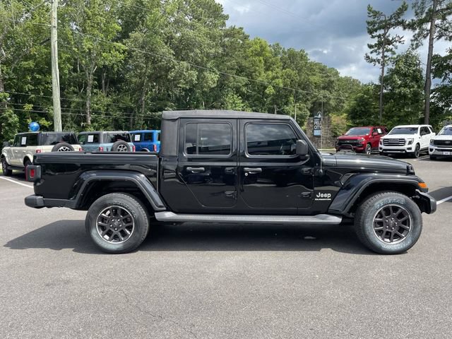 Used 2022 Jeep Gladiator Overland w/ Cold Weather Group AWD/4WD image 3