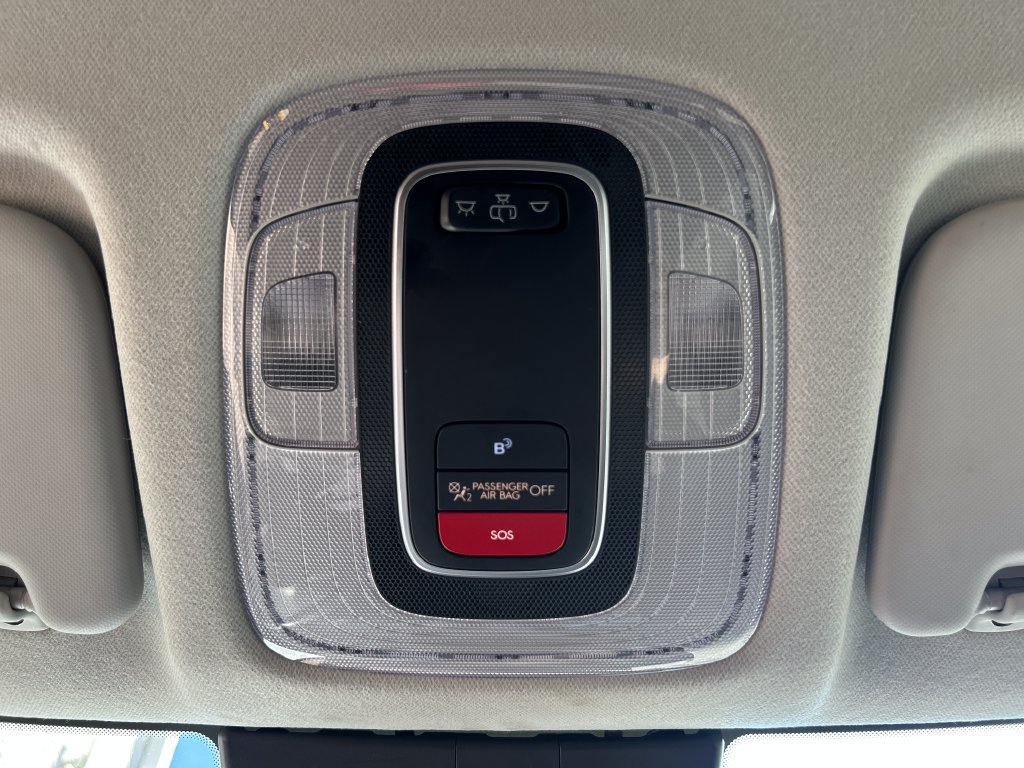 Used 2025 Hyundai Kona SEL FWD image 18