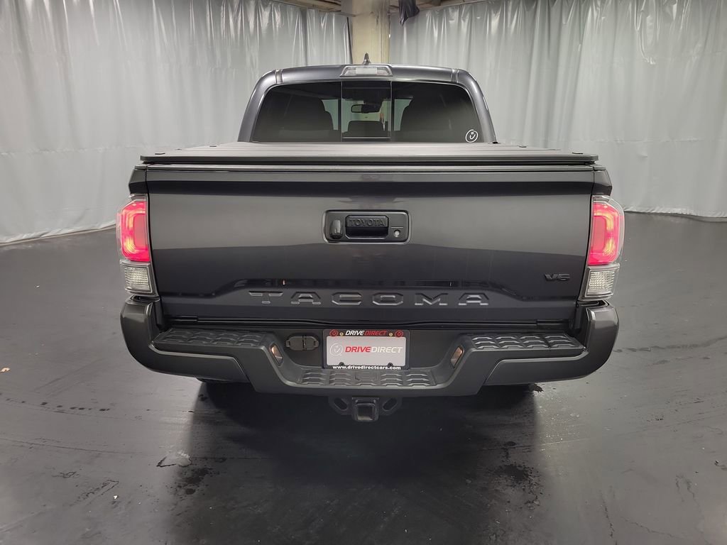 Used 2022 Toyota Tacoma TRD Sport AWD/4WD image 7