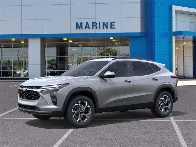 New 2026 Chevrolet Trax LT w/ Driver Confidence Package image 2