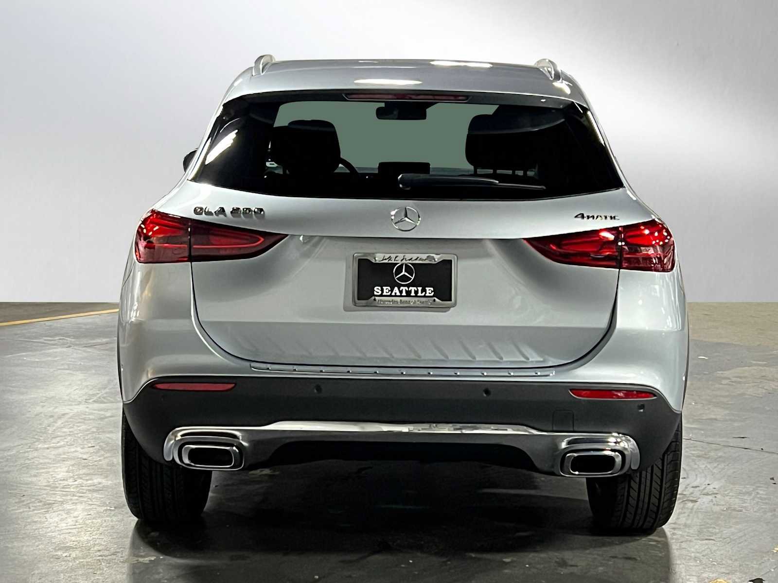 Used 2025 Mercedes-Benz GLA 250 4MATIC image 5