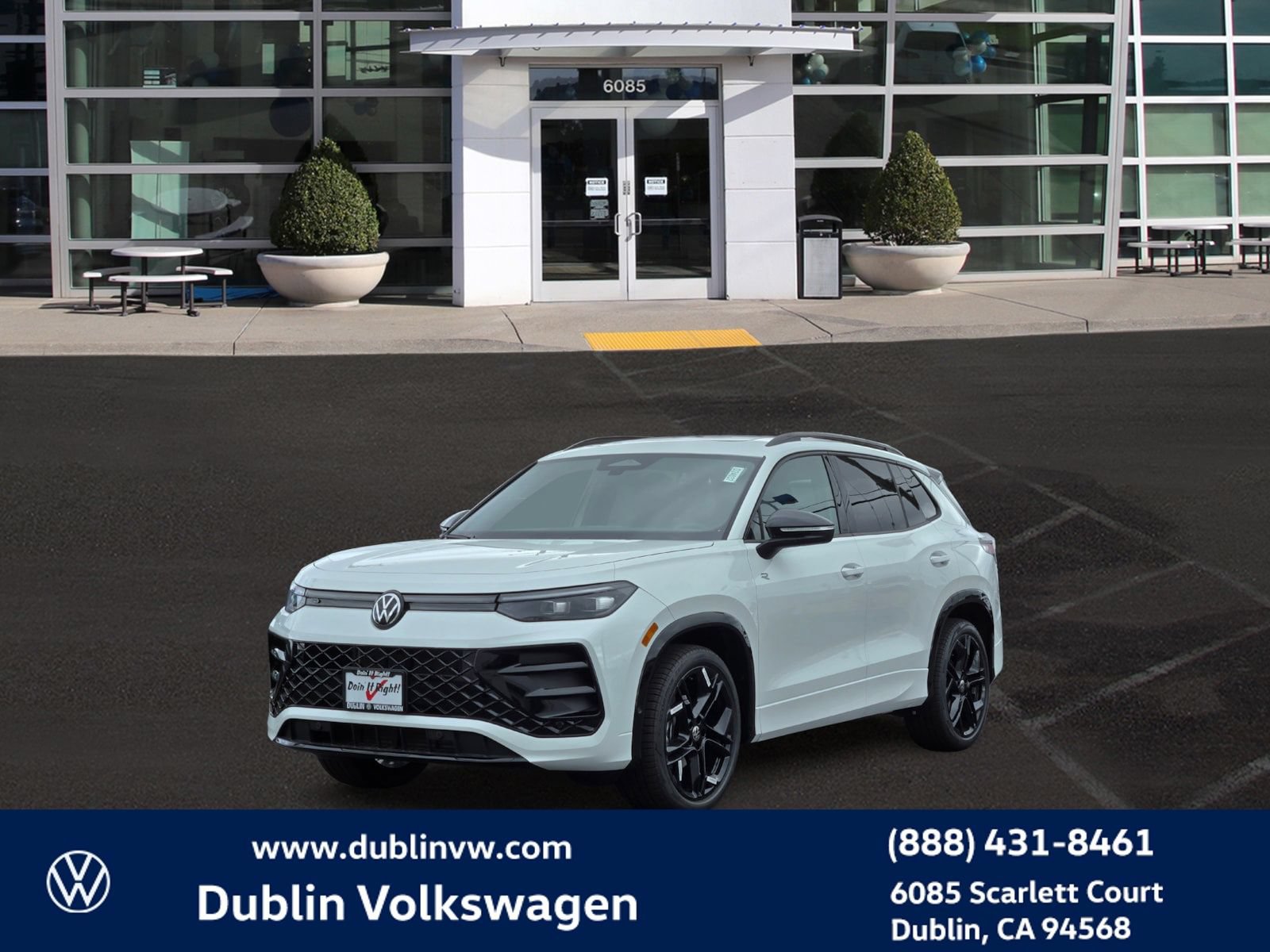 New 2026 Volkswagen Tiguan SE R-Line FWD image 8
