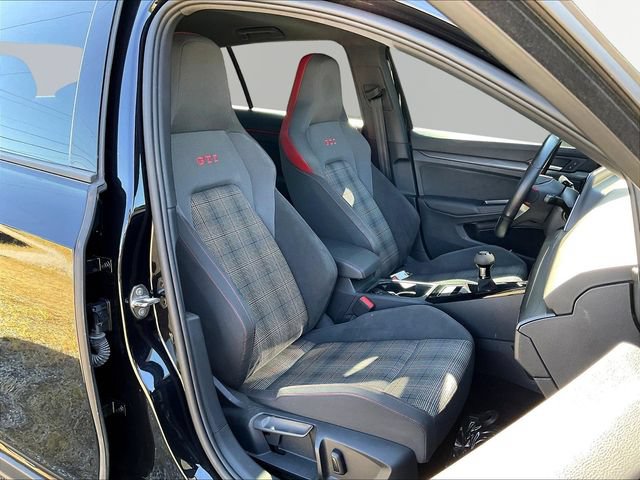 Used 2024 Volkswagen GTI SE FWD image 30