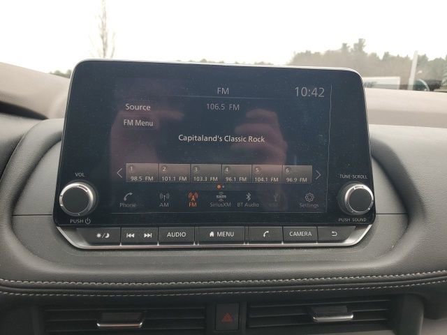 Certified 2023 Nissan Rogue SV image 23