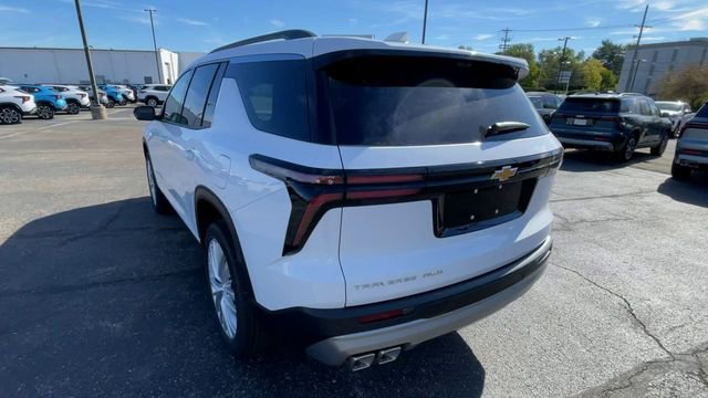 New 2026 Chevrolet Traverse LT w/ Driver Confidence Package AWD/4WD image 8