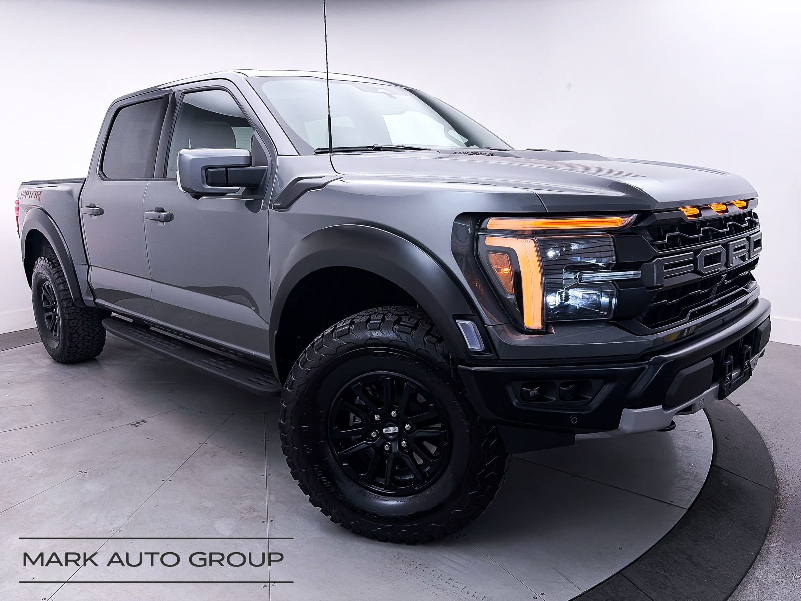 Used 2025 Ford F150 Raptor image 18