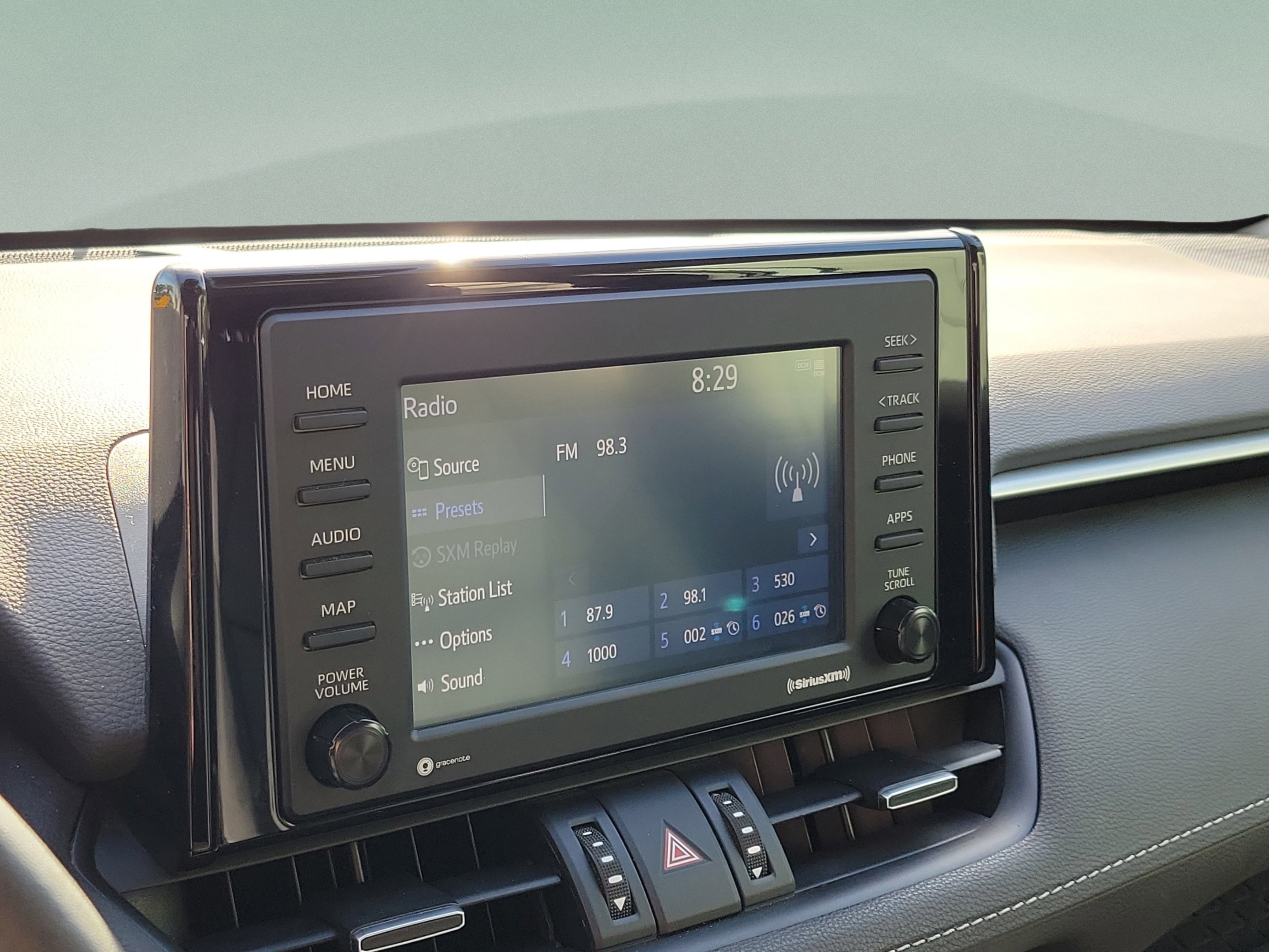 Used 2022 Toyota RAV4 XLE Premium AWD/4WD image 18