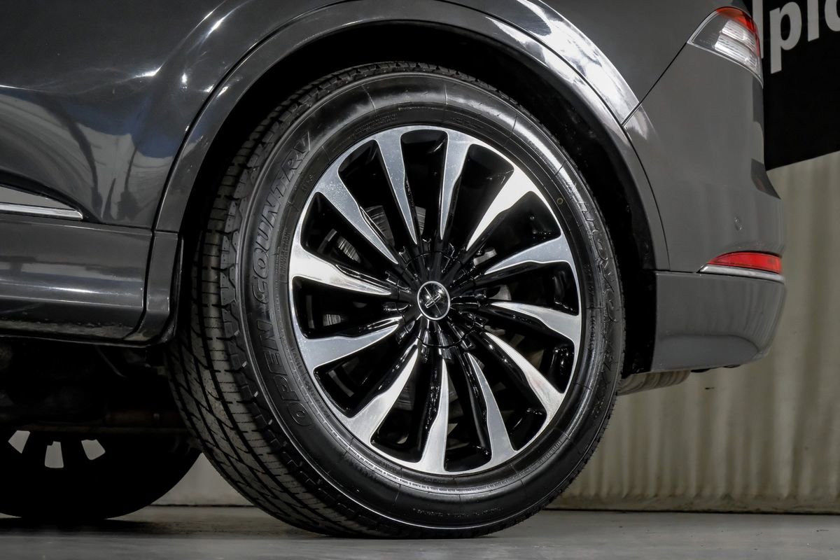 Used 2020 Lincoln Aviator Black Label Grand Touring w/ Class IV Trailer Tow Package AWD/4WD image 54