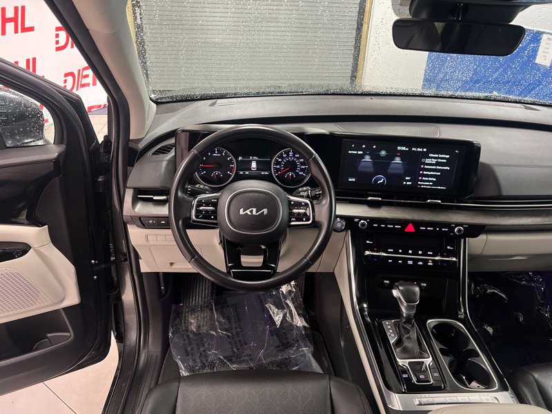 Certified 2024 Kia Carnival EX FWD image 33