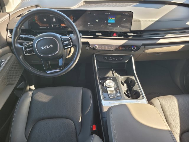 Used 2026 Kia Carnival EX FWD image 14