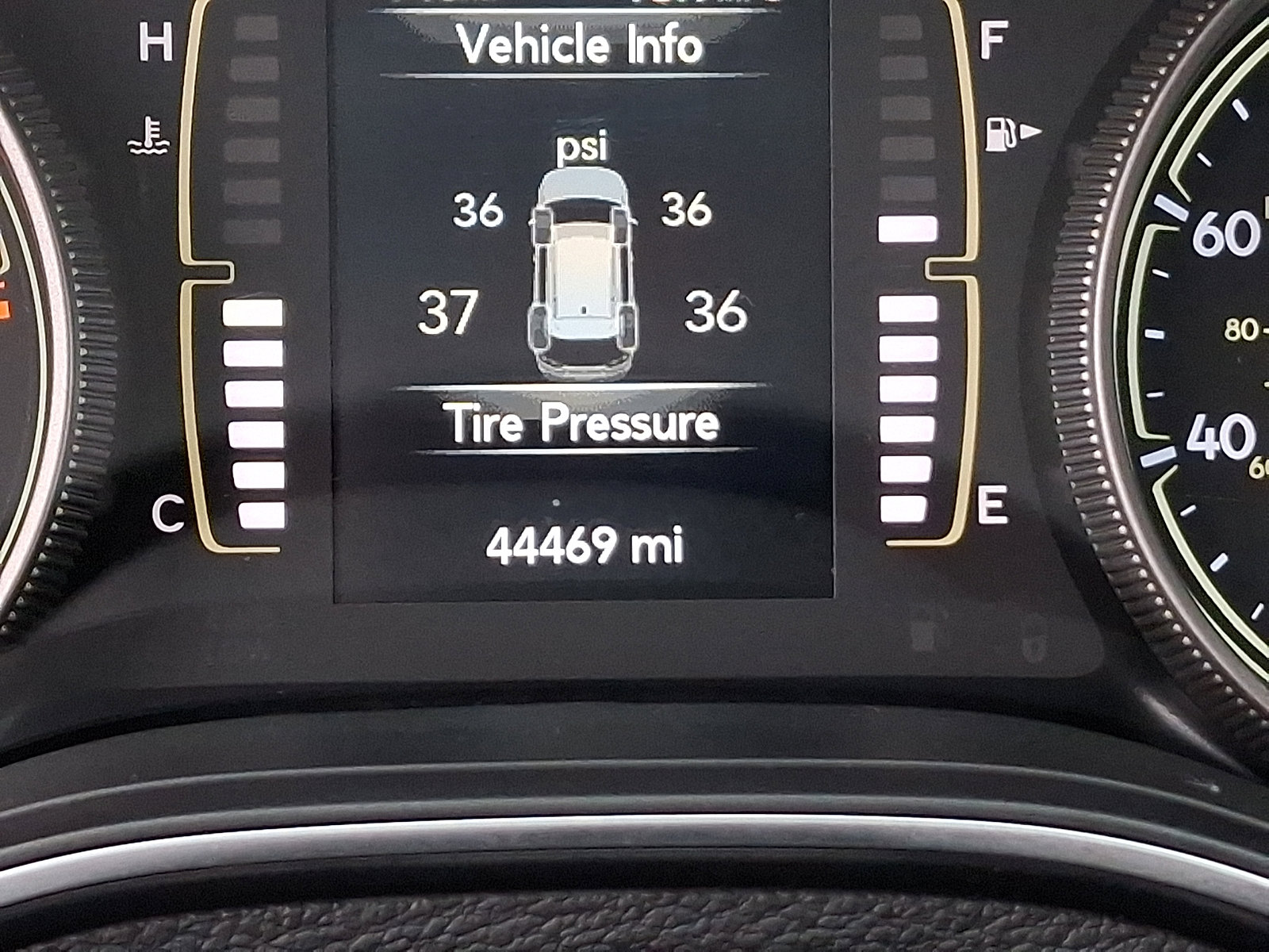 Used 2020 Jeep Cherokee Latitude Plus w/ Cold Weather Group image 19