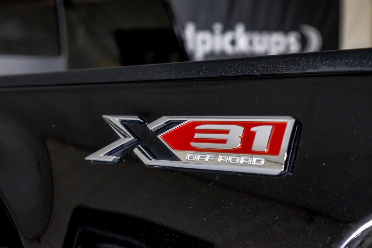 Used 2022 GMC Sierra 2500 SLE w/ SLE Value Package; image 45