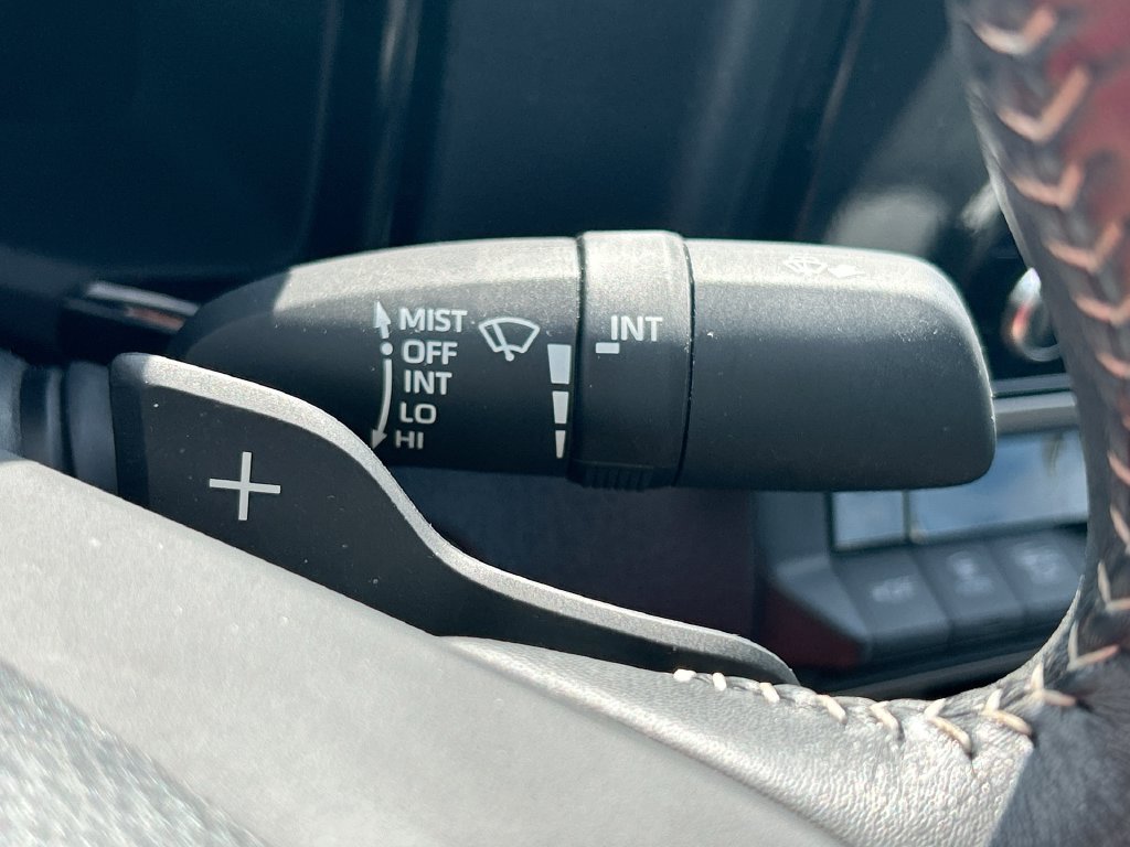 Used 2025 Toyota Camry SE FWD image 20