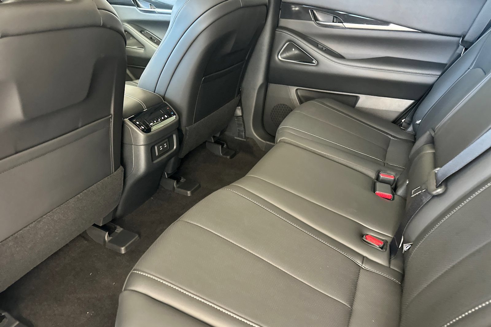 New 2027 INFINITI QX65 Sport w/ Cargo Package AWD/4WD image 12
