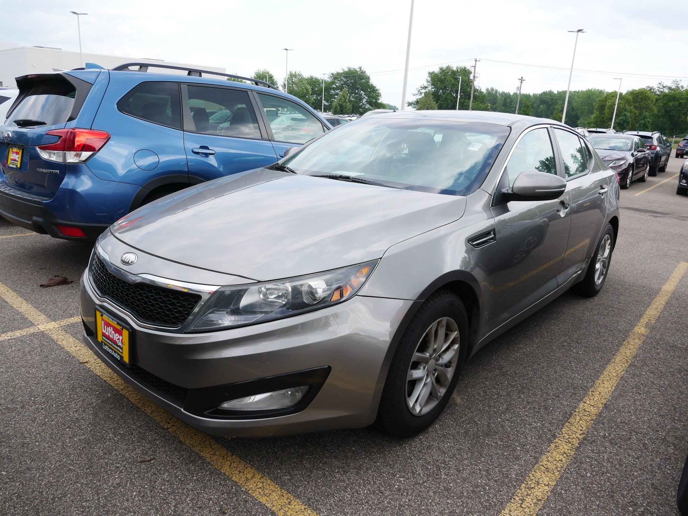 Used 2013 Kia Optima LX FWD image 2