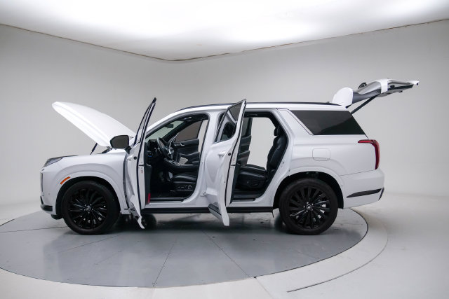 Used 2025 Hyundai Palisade Calligraphy AWD/4WD image 19