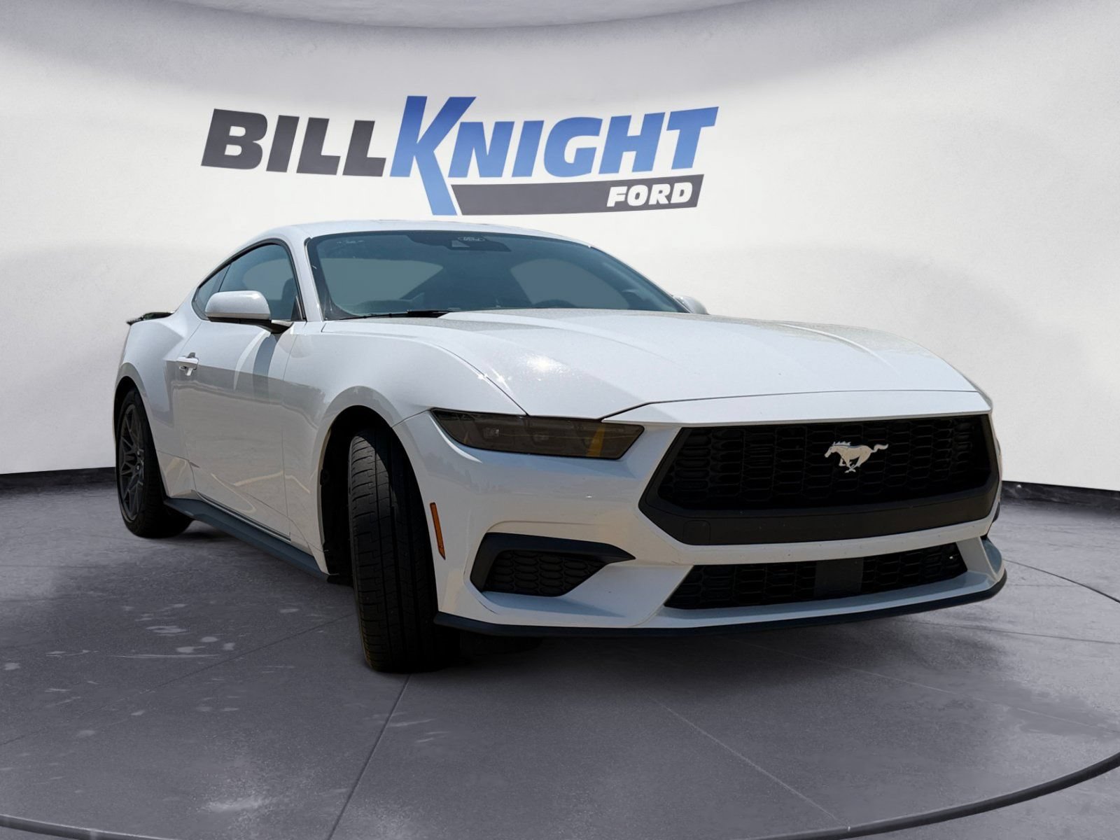 Used 2025 Ford Mustang Coupe RWD image 7