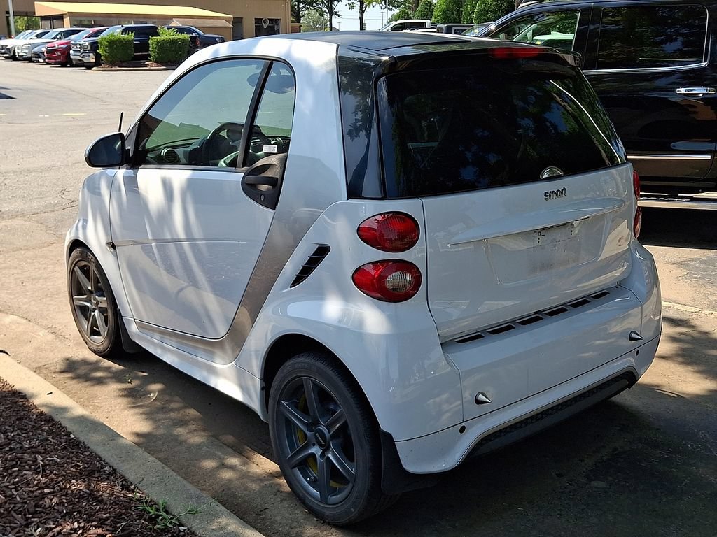 Used 2015 smart fortwo passion RWD image 6