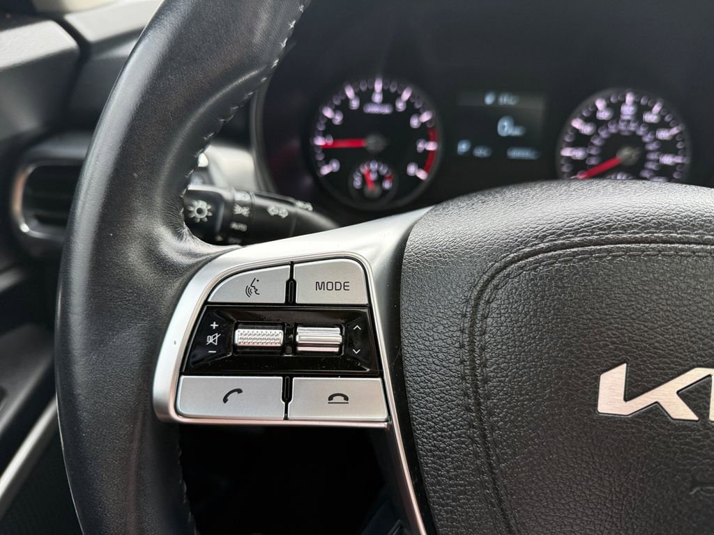 Used 2022 Kia Telluride S image 24