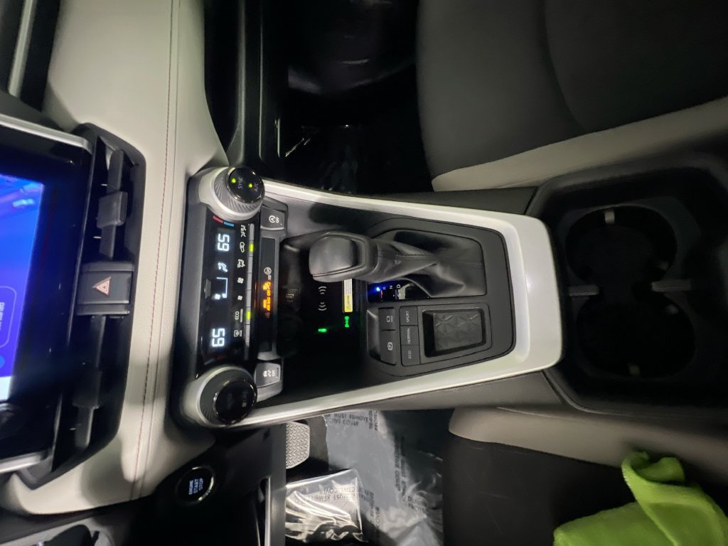 Used 2024 Toyota RAV4 XLE w/ Convenience Package FWD image 22
