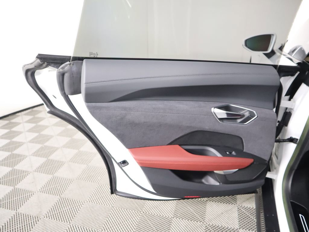 Certified 2023 Audi e-tron GT Prestige image 27