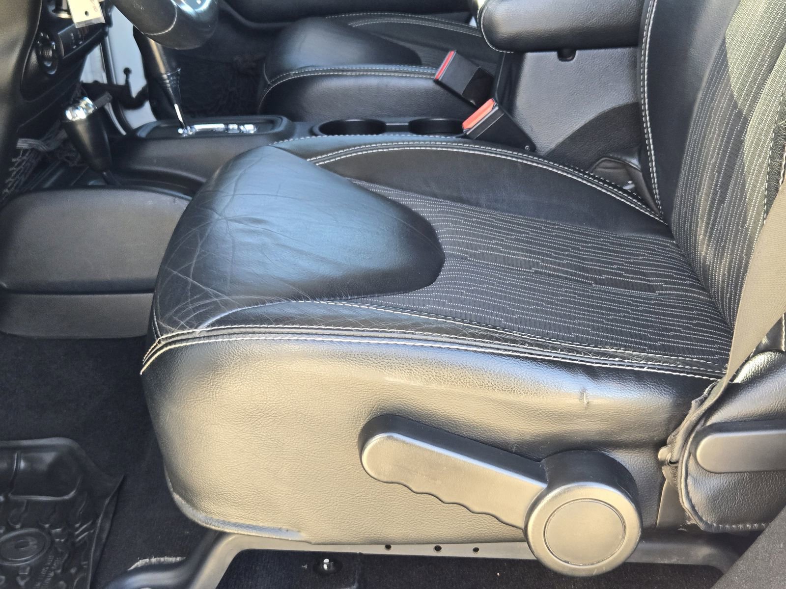 Used 2015 Jeep Wrangler Unlimited Sport image 24