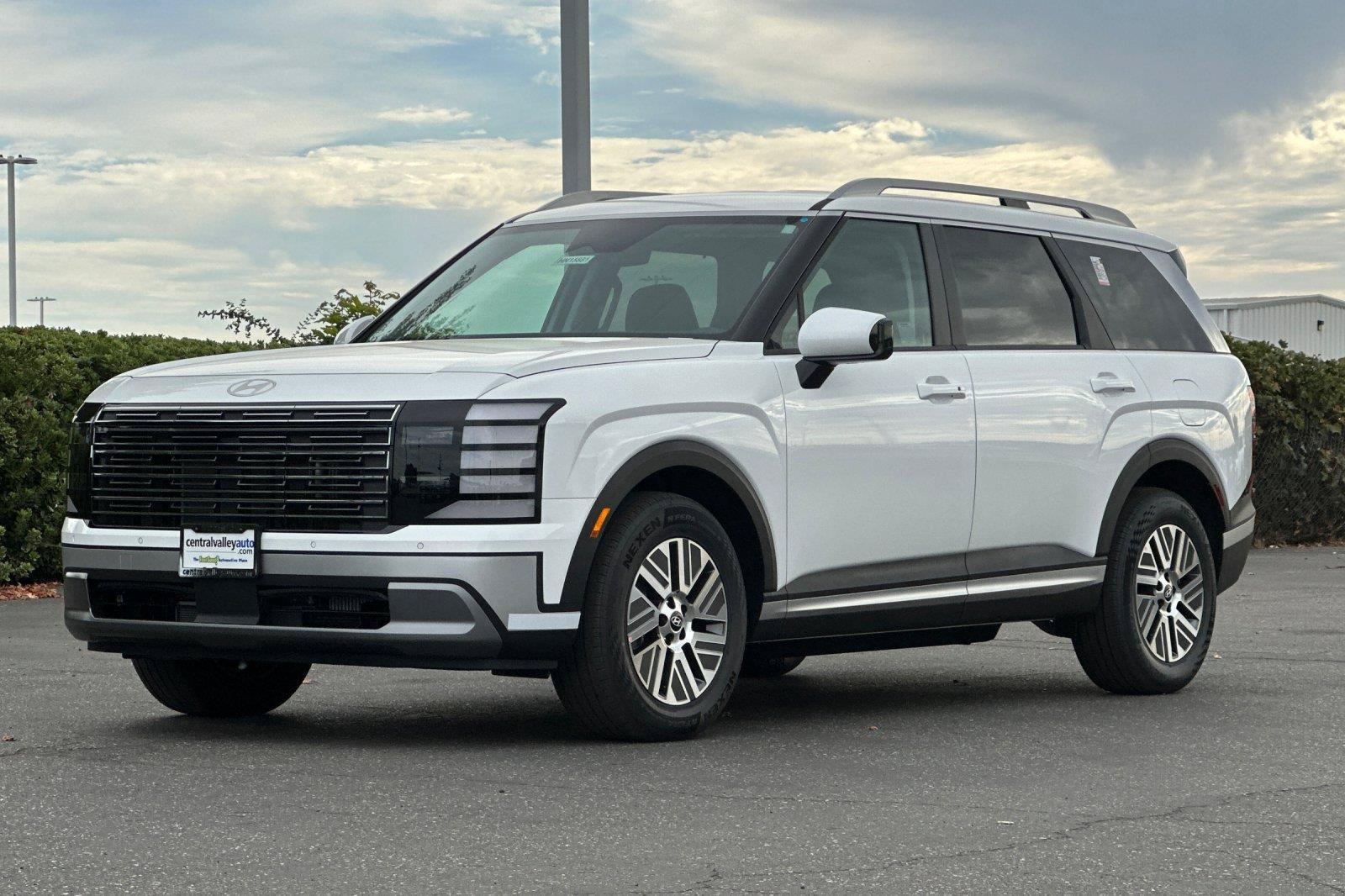 New 2027 Hyundai Palisade SEL FWD image 7
